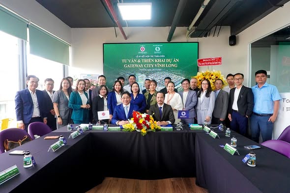 LỄ KÝ KẾT HỢP TÁC TOÀN DIỆN “TƯ VẤN VÀ TRIỂN KHAI DỰ ÁN GATEWAY CITY VĨNH LONG”