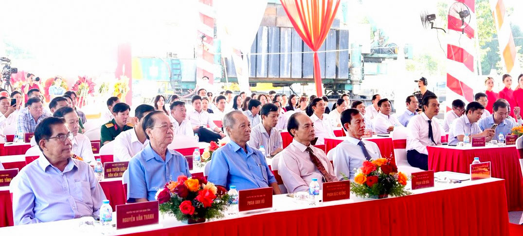 Vĩnh Long đồng loạt khởi công, khánh thành nhiều công trình, dự án trọng điểm